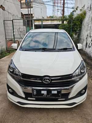 Jual bekas ISTIMEWAAYLA 2019 1.2R Deluxe MTTangan 1KM 69rb Siap Pakai,lokasi di Bekasi Kota