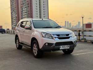 Jual bekas Isuzu MU-X AT 2014,lokasi di Jakarta Pusat