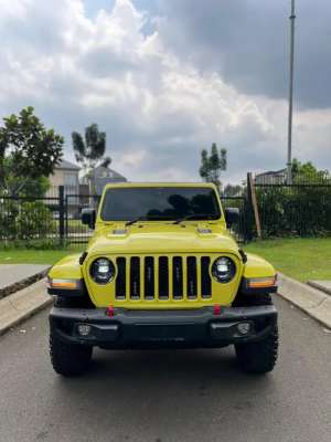 Jeep Rubicon gladiator 2023 , tersedia melalui melalui situs Olx
