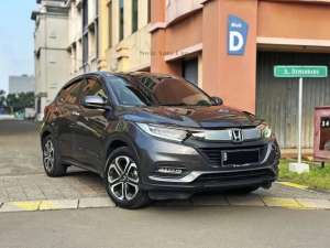 Jual bekas Jual CepatHonda HRV 1.5 SE AT 2021 Km 43rb Service Record Abu Abu,lokasi di Jakarta Selatan