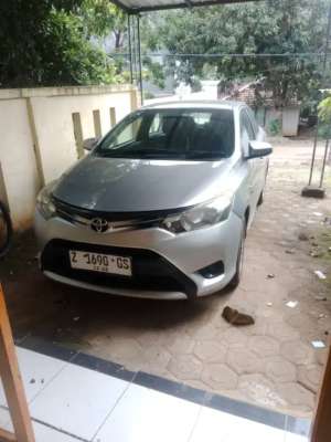 Jual sedan toyota limo GN 3 bensin pjk op 2025 DESEMBER kleng panjang , tersedia melalui melalui situs Olx