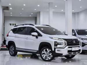 Jual bekas Km 30rb Xpander Cross Premium Package 2023 AtMatic Plat H 2022 2024,lokasi di Yogyakarta Kota