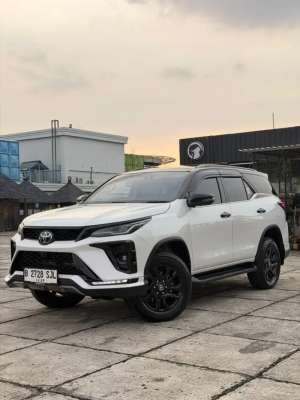 Jual bekas Km Super Low 14ribu Record TOYOTA FORTUNER VRZ GR 2.8 TSS 2024,lokasi di Jakarta Utara