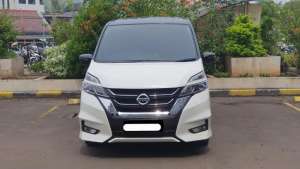 Jual bekas Km49rb nissan serena hws two tone 2019 putih,lokasi di Jakarta Selatan