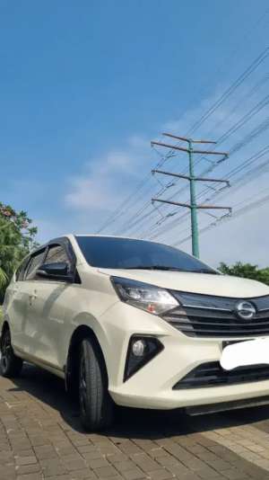 Jual bekas Kualitas Top, Harga MurahDaihatsu Sigra 1.2 R Deluxe AT 2023,lokasi di Jakarta Utara