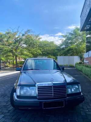 Jual bekas Mercedes W124 300E Th 1991,lokasi di Denpasar Kota