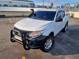 Jual bekas Mitsubishi New Strada Triton Diesel type 2.5 HDX manual th 20192018,lokasi di Jakarta Timur