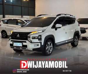 Jual bekas Mitsubishi Xpander Cross 1.5 CVT Premium Package 2023 Like New,lokasi di Malang Kota