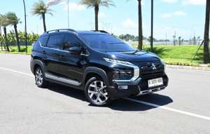 Jual bekas Mitsubishi Xpander Cross Premium Package Facelift CVT 2024,lokasi di Tangerang Selatan Kota