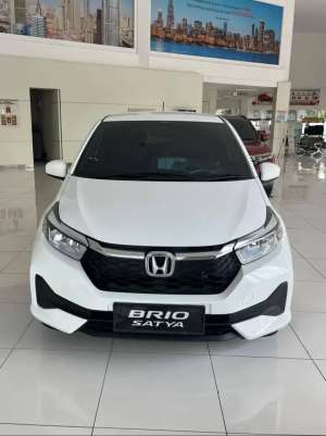 Jual bekas Mobil Baru Honda Brio ESE,lokasi di Jakarta Timur