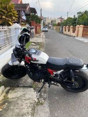 Jual bekas Motor Custom Scrambler Basic Byson,lokasi di Medan Kota