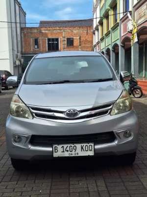 Jual bekas New Avanza G manual Dobel airbag 2013,lokasi di Bekasi Kota
