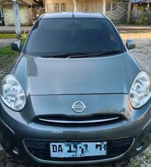 Nissan March MT , tersedia melalui melalui situs Olx