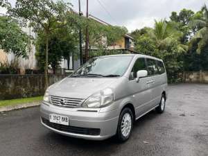 Jual bekas Nissan Serena 2.0 CT 2010Km 85.rb,lokasi di Banyumas Kab.