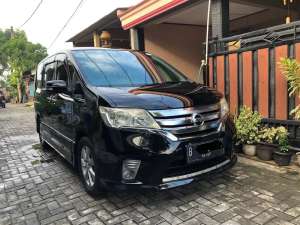 Jual bekas Nissan Serena 2013 Bensin,lokasi di Tangerang Kab.