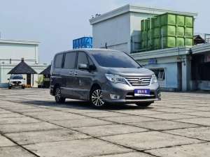 Jual bekas Nissan Serena HWS 2.0 MATIC AT 2015 Abu KM 79RB,lokasi di Jakarta Utara