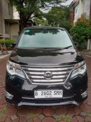 Jual bekas Nissan Serena tipe hws elektrik jok kulit 2014 newmodel,lokasi di Jakarta Selatan
