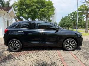 Jual bekas Suzuki Baleno 2024 Matic Hitam Mulus Tanpa PR,lokasi di Surabaya Kota