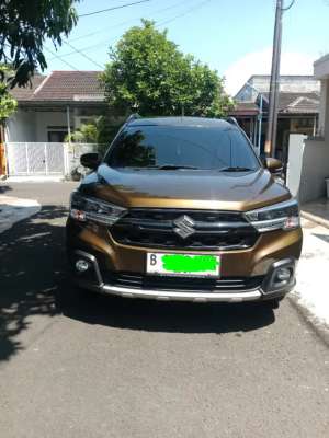Jual bekas Suzuki XL 7 1.5 ATBeta Hybrid,lokasi di Bogor Kab.