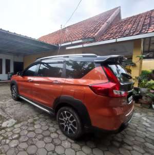 Jual bekas SUZUKI XL7 ALPHA MATIC 2021 TWO TONE ORANGE HITAM,lokasi di Cirebon Kab.