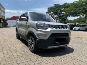 Jual bekas TERMURAH SUZUKI SPRESSO AT MATIC 2023 SILVER, KM 41RB,lokasi di Bekasi Kota