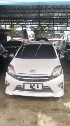 toyota agya tahun 2013 , tersedia melalui melalui situs Olx