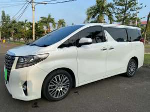 Toyota Alphard 2017 Bensin , tersedia melalui melalui situs Olx