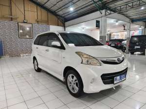 Jual bekas Toyota AVANZA VELOZ 1.5 Bensin AT 2012 Putih,lokasi di Tangerang Selatan Kota