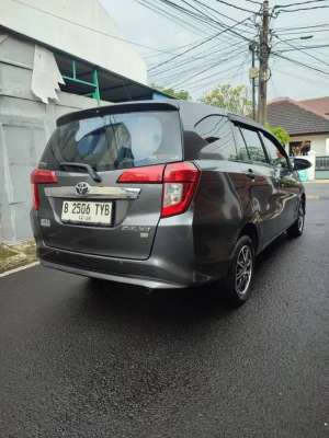 Jual bekas Toyota Calya G at metic Tahun 2018 Akhir Abu2 metalik jakarta Timur,lokasi di Jakarta Timur