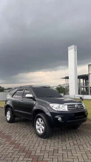 Toyota Fortuner 2009 , tersedia melalui melalui situs Olx