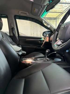 Jual bekas Toyota Fortuner 2023 Diesel,lokasi di Depok Kota