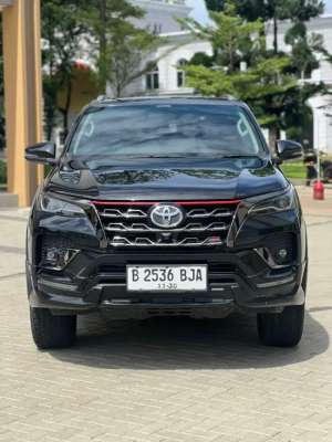 Jual bekas TOYOTA FORTUNER 2.4 VRZ TRD DIESEL AT 2020,lokasi di Jakarta Selatan