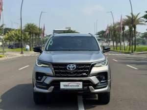 Jual bekas Toyota fortuner 2.8 gr sport at 2022,lokasi di Jakarta Barat