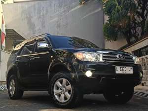 Jual bekas Toyota Fortuner G Diesel Matic 2010,lokasi di Surabaya Kota