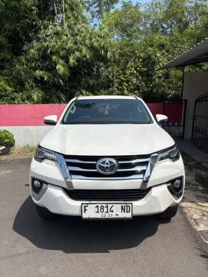 Jual bekas Toyota Fortuner VRZ 2.4 2016,lokasi di Banyumas Kab.