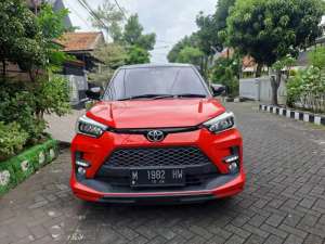 Jual bekas TOYOTA RAIZE 1.0 GR TSS CVT,lokasi di Surabaya Kota