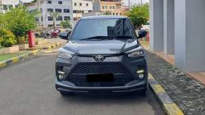 Jual bekas Toyota Raize 1.0 Turbo GR Sport TSS CVT AT Abu 2022 Like New Garansi,lokasi di Jakarta Timur