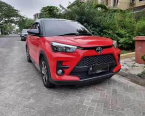 Jual bekas Toyota Raize 2022 1.0 turbo twotone cash lowkm,lokasi di Jakarta Utara