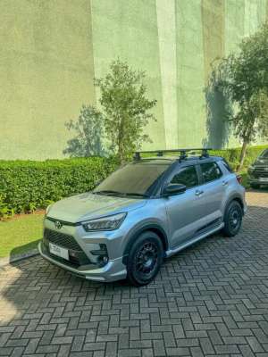 Jual bekas TOYOTA RAIZE GR TURBO SILVER BLACK 2025,lokasi di Jakarta Selatan