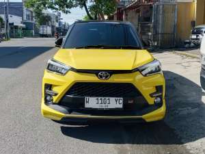 Jual bekas Toyota Raize GR Twotone Automatic 2023,lokasi di Surabaya Kota