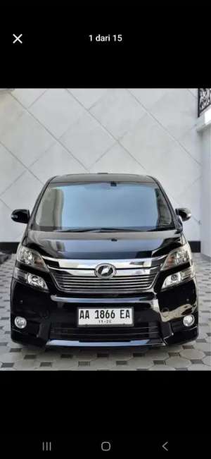 Toyota Vellfire Tahun 2012. , tersedia melalui melalui situs Olx