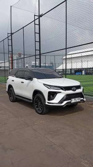 Jual bekas ToyotA VRZ 28L GR TSS,lokasi di Jakarta Utara