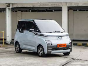 Jual bekas wuling air ev long range 2022 biru,lokasi di Jakarta Timur