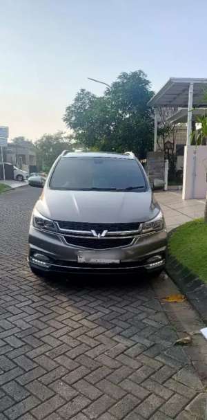 Wuling Cortez EX 2022 tipe tertinggi, istimewa dan sangat terawat , tersedia melalui melalui situs Olx