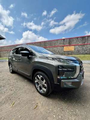 Jual bekas Xpander Cross Premium Matic 2023 Like New,lokasi di Kebumen Kab.
