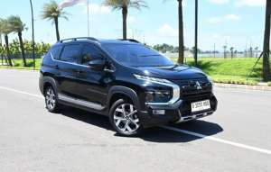 Jual bekas Xpander CrossCros Premium Package FaceliftNewmodel CVTATMATIC 2024,lokasi di Tangerang Kota