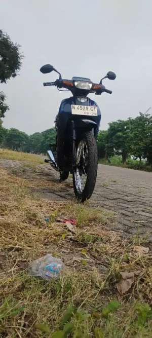 Jual bekas YAMAHA CRIPTON BIRU,lokasi di Surabaya Kota