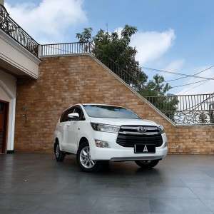 Jual bekas 2015 All New Toyota Kijang Innova Reborn 2.0 Bensin V AT,lokasi di Palembang Kota