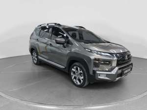 Jual bekas 2023 Mitsubishi XPANDER CROSS PLUS 1.5,lokasi di  Banten