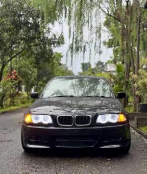 Jual bekas BMW 318i M43 bukan N4246 Mercy c200 c180 c230,lokasi di Bandung Kota